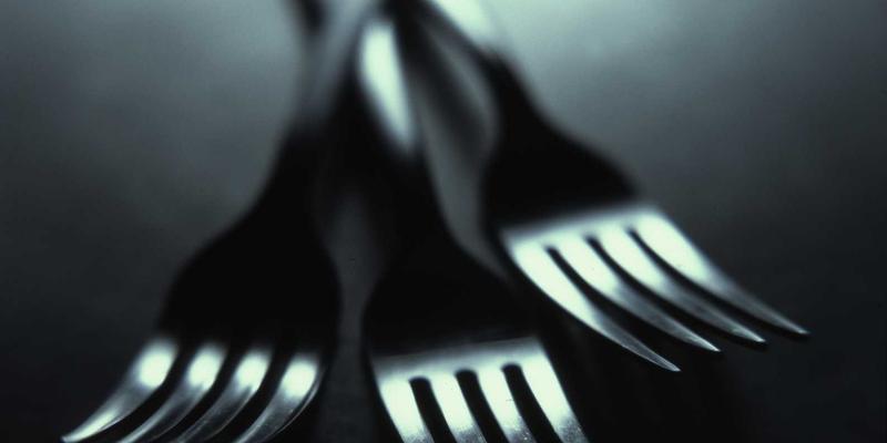 从颂钵频率到个性化音景：揭秘高端水疗中声音疗愈如何提升面部护理与养生境界