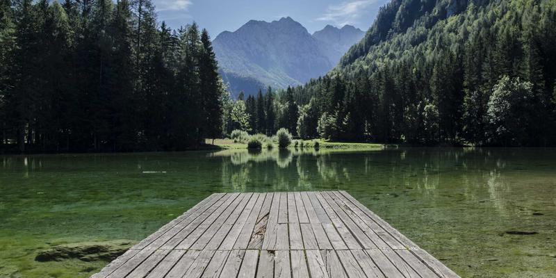 融合东方智慧与现代科技：高端水疗中的中医经络分析与生物反馈面部护理